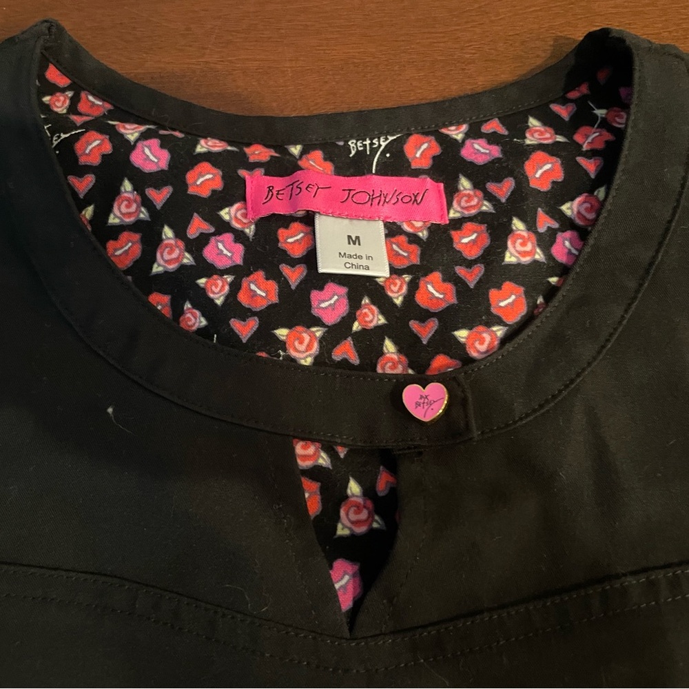 Betsey Johnson Black Scrub Top